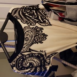 WHITE HOUSE BLACK MARKET SWEATER TUNIC